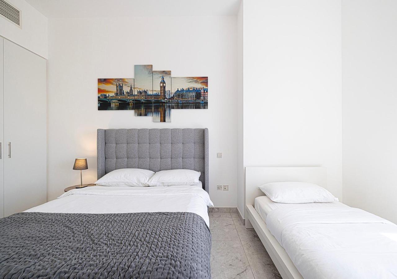 Luxury Beachfront 2Bd Apt, Shams, Jbr ดูไบ ภายนอก รูปภาพ