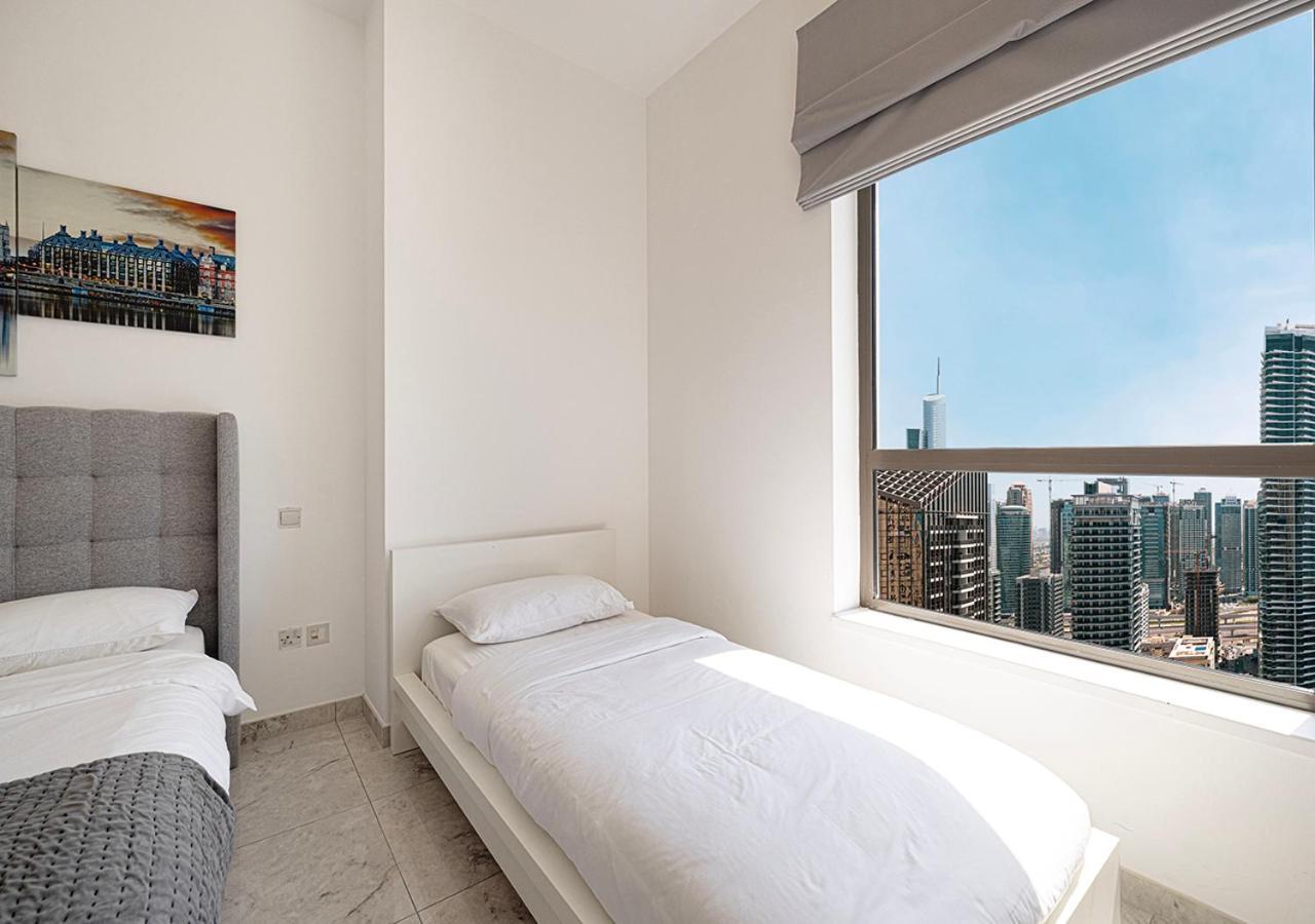 Luxury Beachfront 2Bd Apt, Shams, Jbr ดูไบ ภายนอก รูปภาพ
